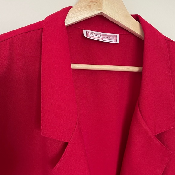 ✿ Red Polyester Blazer Made in Canada XL/18 - Picture 2 of 3